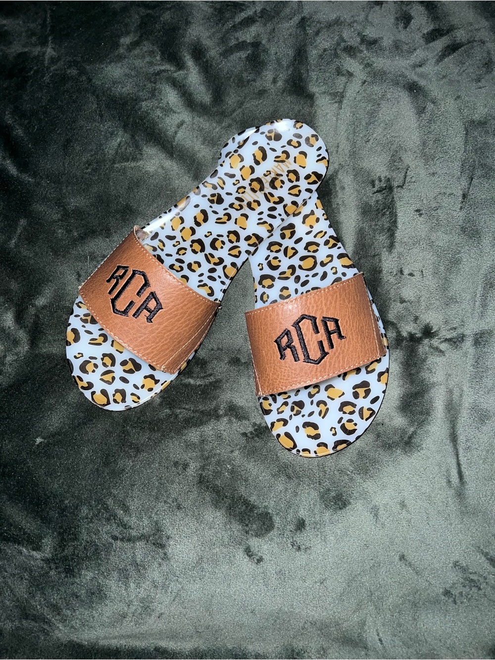 Marleylilly Monogrammed Jelly Slides Size 7. Super cute for the pool or beach.